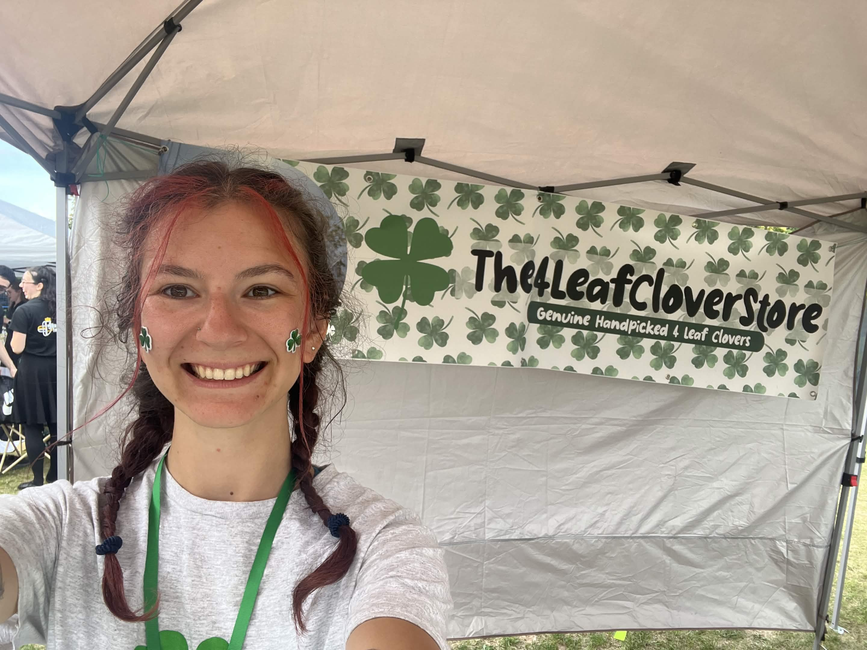 The clover stand, photo 4 of 9